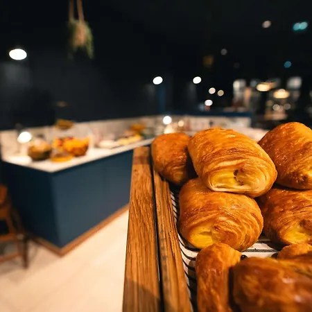 诺沃特里尔中央格兰德广场酒店 酒店 里尔