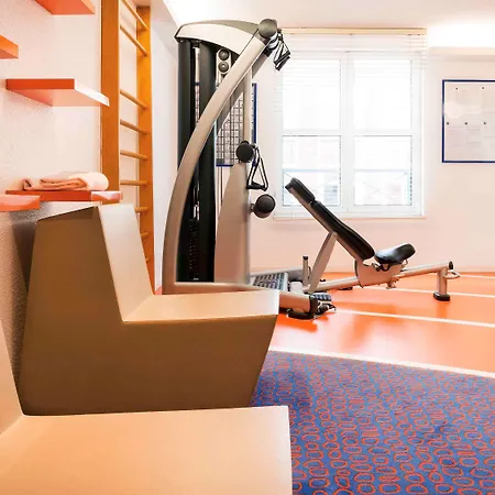 Novotel Centre Grand Place Otel 4*